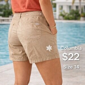 Columbia Women's Tan Cargo Shorts Drawstring Waist Size M Outdoor Hiking